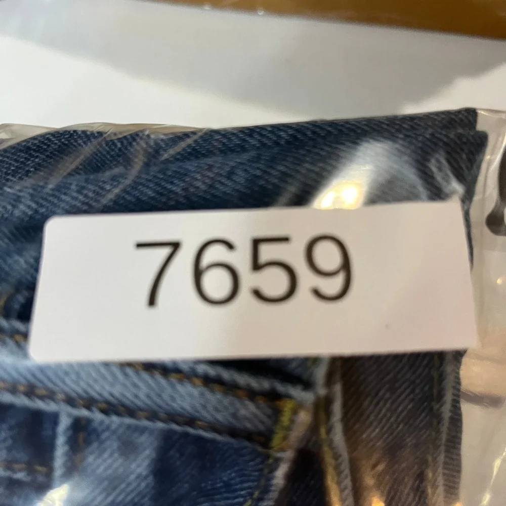 Levi's Jeans Mens 36x32 Blue 505 Regular Fit Straight Leg Denim Pants 00505-4886